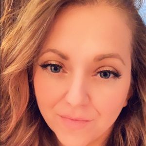 Meet your Posher, Lindsey